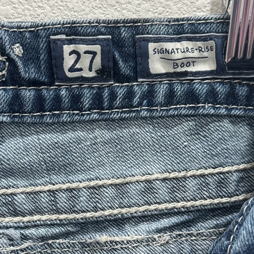 Miss Me Signature Rise Boot Cut Jeans size 27 Light distressed Jeans - Picture 12 of 12